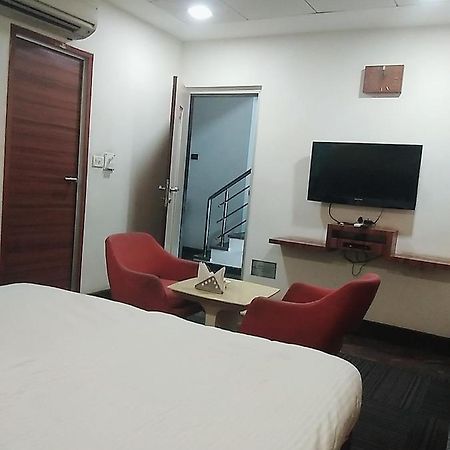 Hotel Manoranjan Inn Lucknow Exterior photo