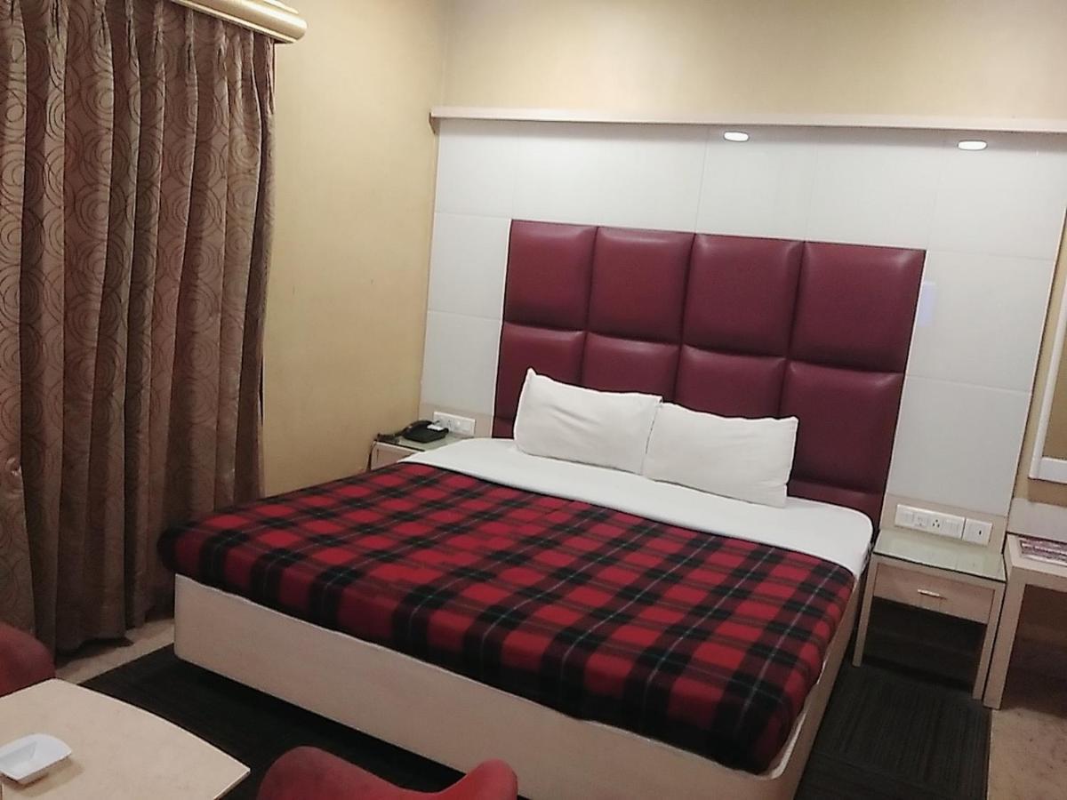 Hotel Manoranjan Inn Lucknow Exterior photo